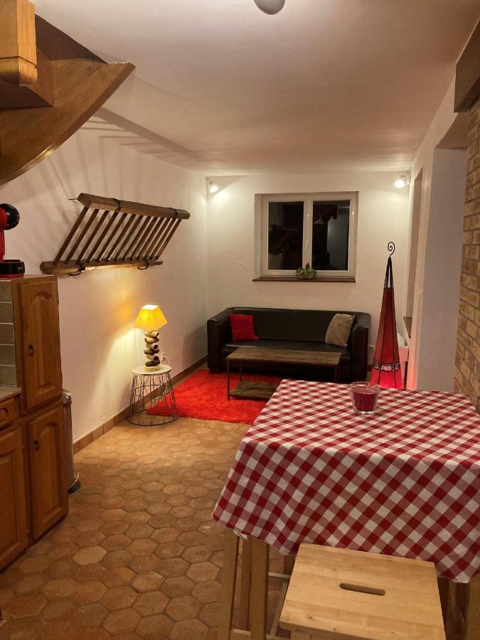La petite maison de la vallée Bazainville Extérieur photo