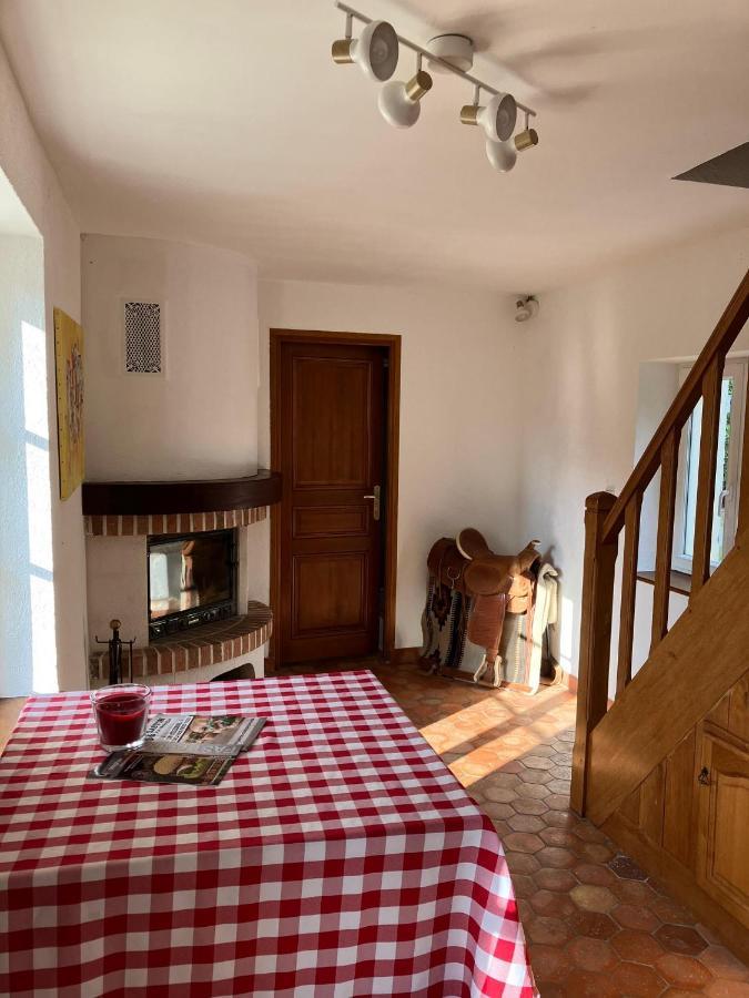 La petite maison de la vallée Bazainville Extérieur photo